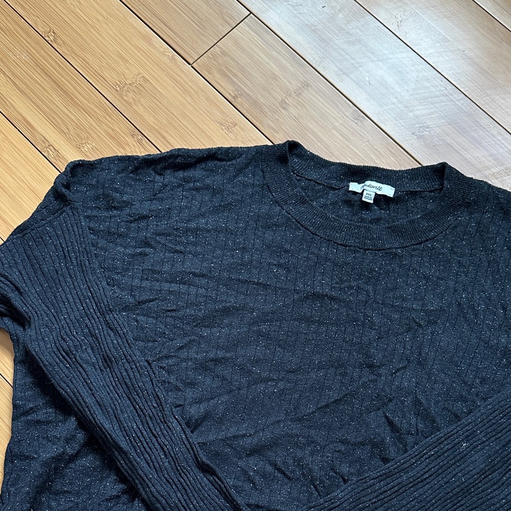 Madewell women’s Textured Black Cropped Sweater